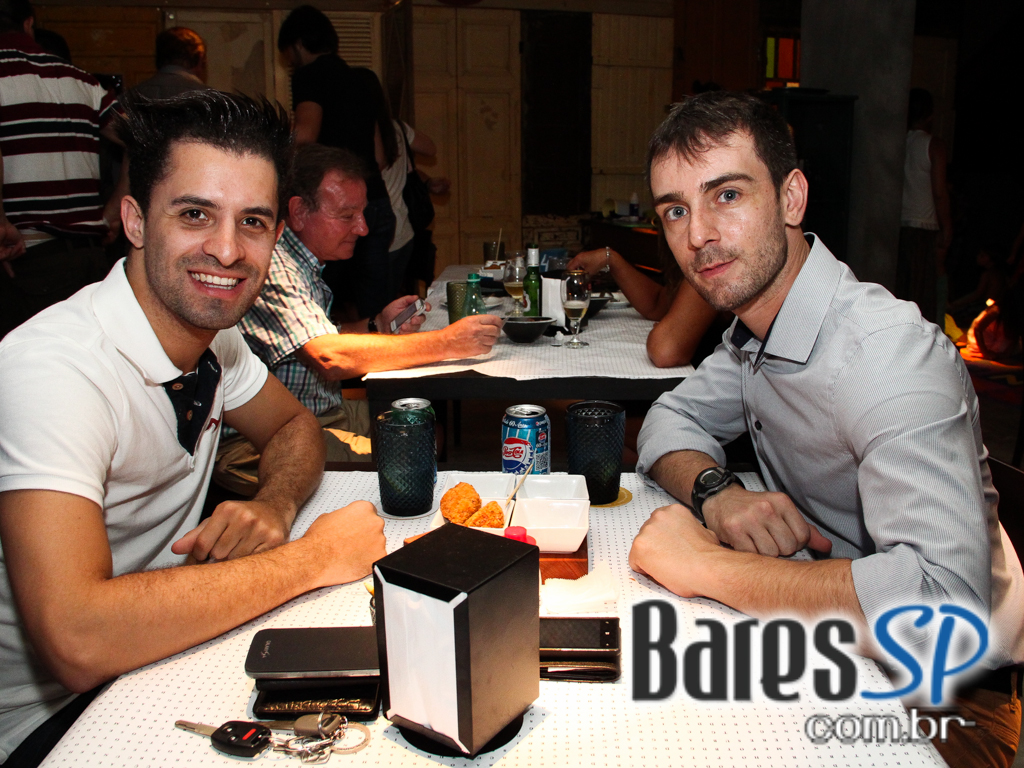 Nova Quintana Bar Inaugurou nesta quarta-feira Nova Quintana Bar Inaugurou nesta quarta-feira