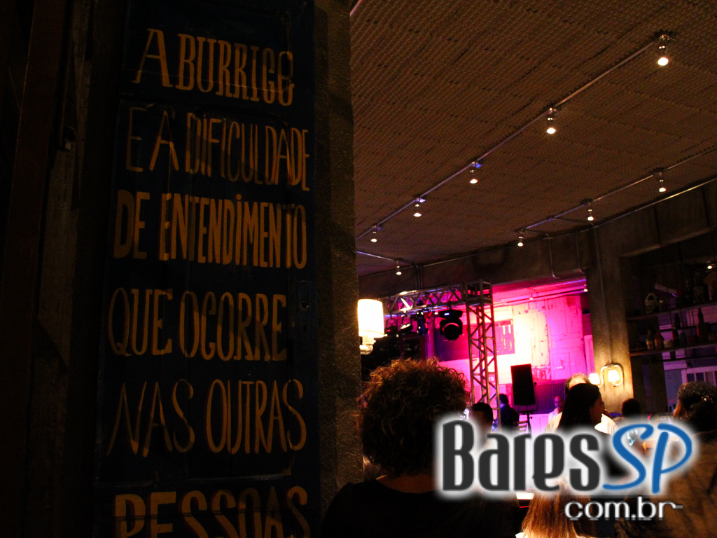 Nova Quintana Bar Inaugurou nesta quarta-feira Nova Quintana Bar Inaugurou nesta quarta-feira