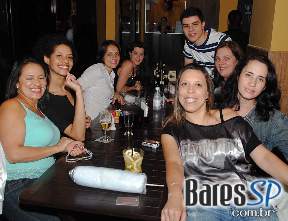 Roda de Samba da Madá, Gabriel Detilio e Ângelo Ferratti comandaram o sábado do Boteco Madá Roda de Samba da Madá, Gabriel Detilio e Ângelo Ferratti comandaram o sábado do Boteco Madá