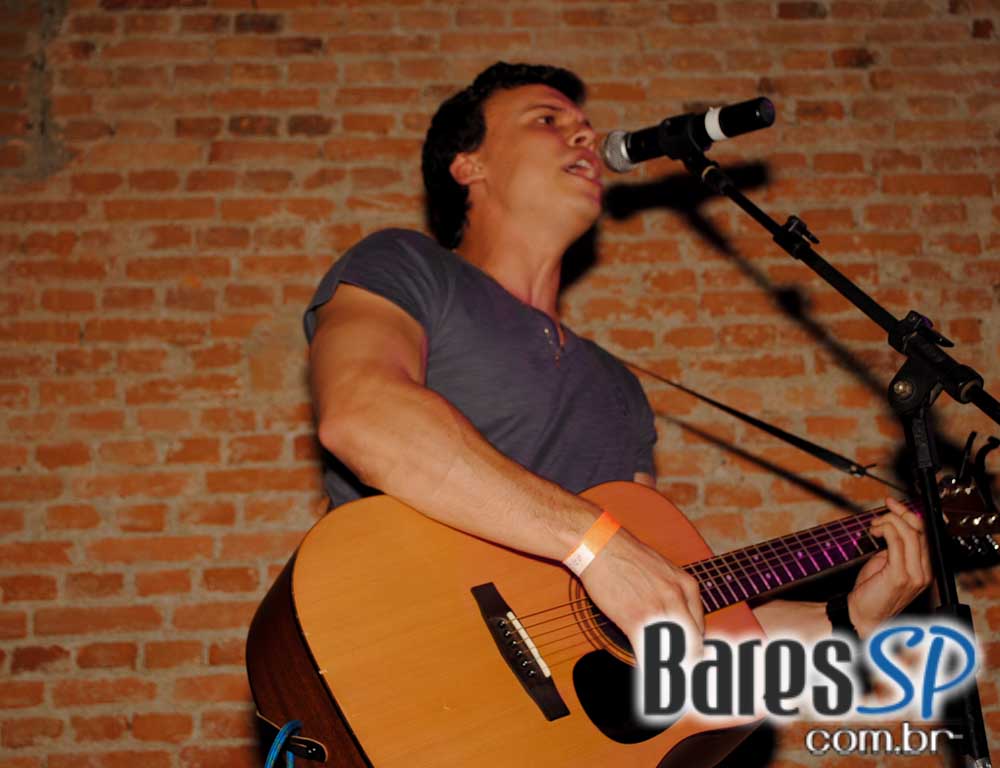 A Lanterna embalou a noite de sexta-feira com atrações especiais A Lanterna embalou a noite de sexta-feira com atrações especiais