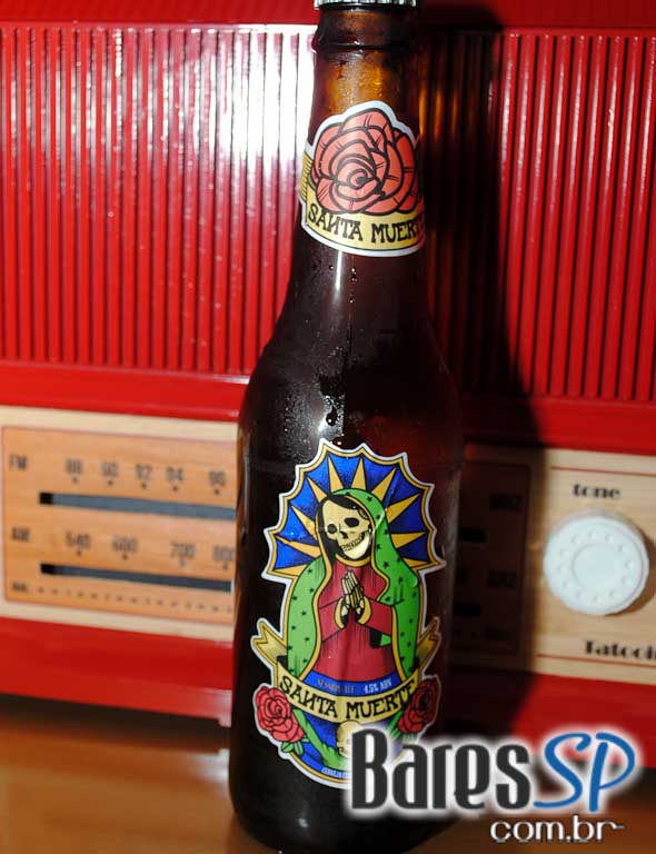 Marca Mr. Beer lançou nova linha de cervejas Santa Muerte em parceria do estúdio Tattoo You na terça-feira Marca Mr. Beer lançou nova linha de cervejas Santa Muerte em parceria do estúdio Tattoo You na terça-feira
