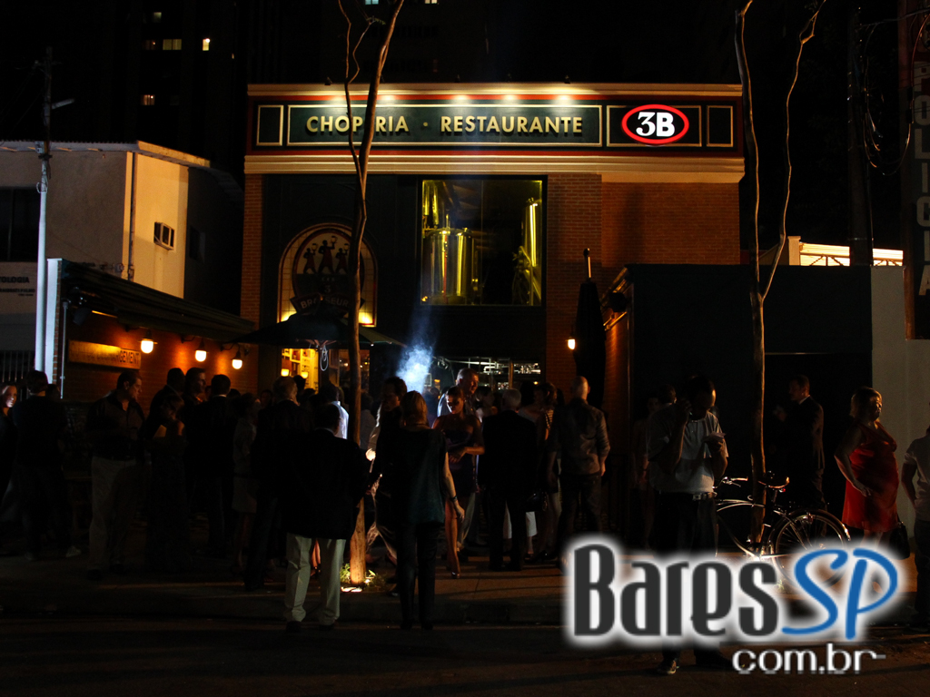 Les 3 Brasseurs inaugurou primeira unidade da choperia e restaurante no bairro do Itaim Les 3 Brasseurs inaugurou primeira unidade da choperia e restaurante no bairro do Itaim