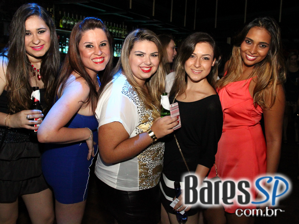 Outlaws comemorou 1 ano com show de Naldo Benny e DJ Puff na quinta-feira Outlaws comemorou 1 ano com show de Naldo Benny e DJ Puff na quinta-feira