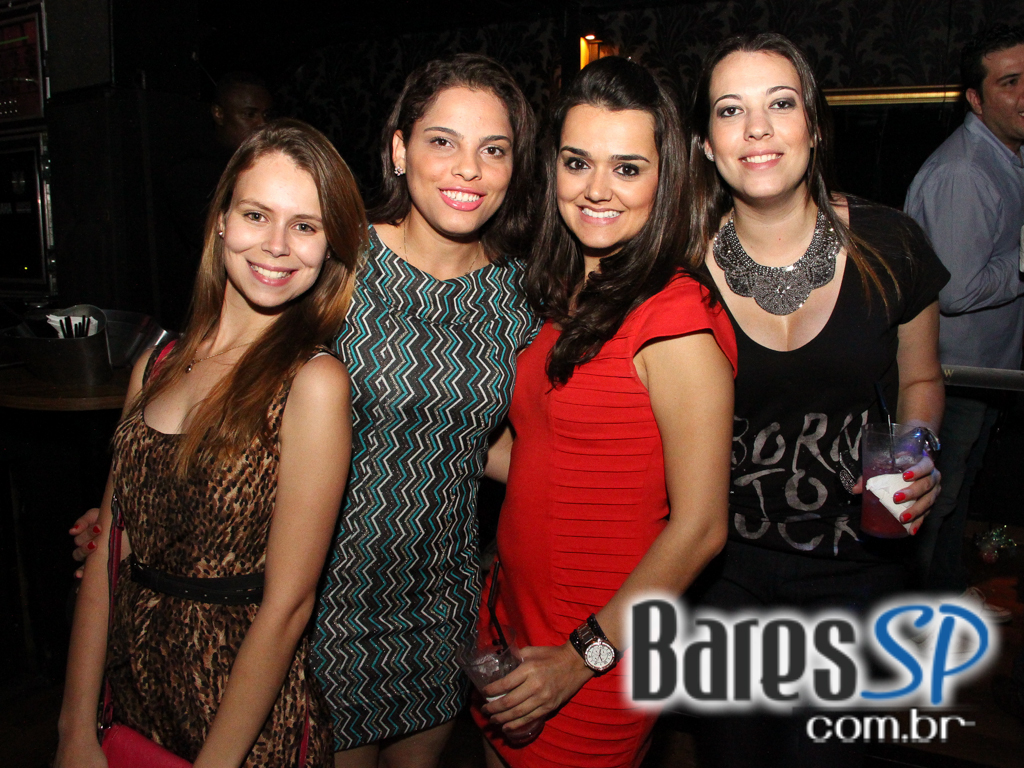 Outlaws comemorou 1 ano com show de Naldo Benny e DJ Puff na quinta-feira Outlaws comemorou 1 ano com show de Naldo Benny e DJ Puff na quinta-feira