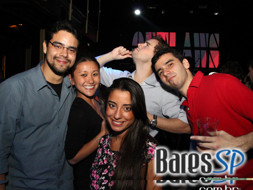 Outlaws comemorou 1 ano com show de Naldo Benny e DJ Puff na quinta-feira Outlaws comemorou 1 ano com show de Naldo Benny e DJ Puff na quinta-feira