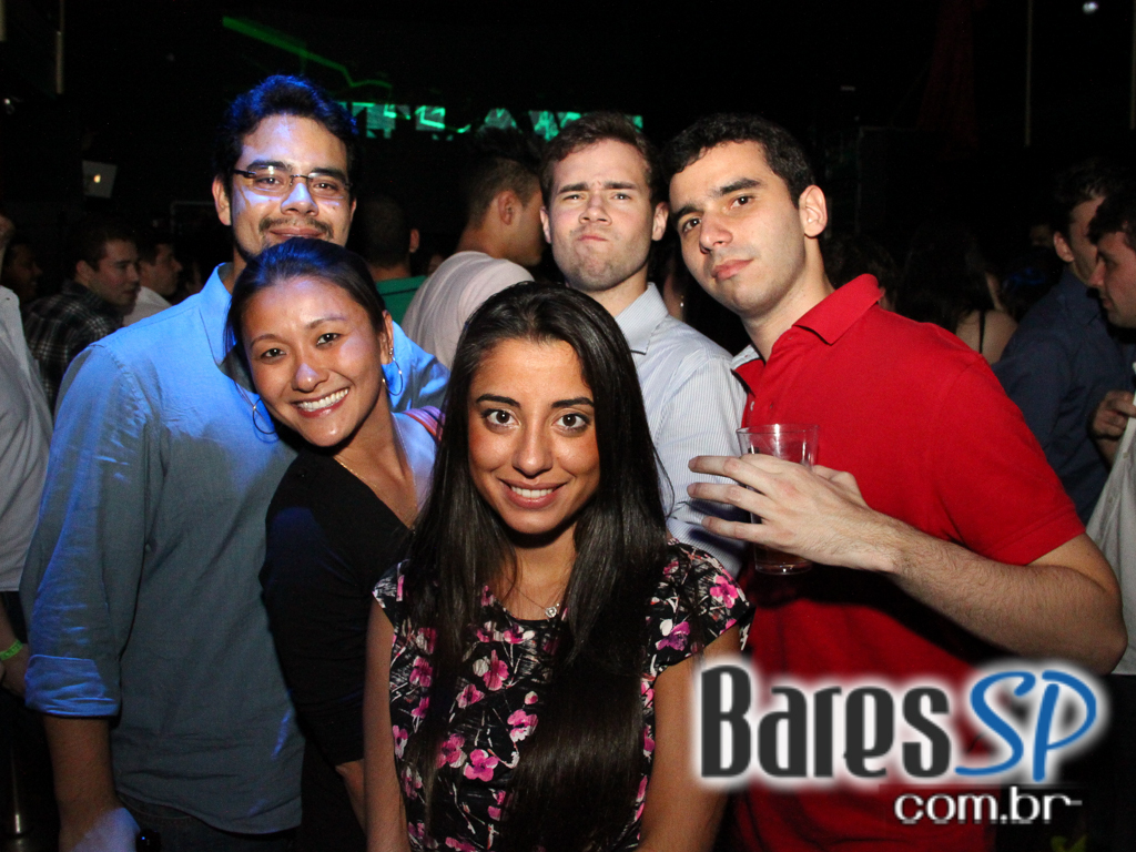 Outlaws comemorou 1 ano com show de Naldo Benny e DJ Puff na quinta-feira Outlaws comemorou 1 ano com show de Naldo Benny e DJ Puff na quinta-feira