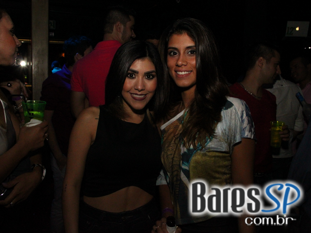 Outlaws comemorou 1 ano com show de Naldo Benny e DJ Puff na quinta-feira Outlaws comemorou 1 ano com show de Naldo Benny e DJ Puff na quinta-feira