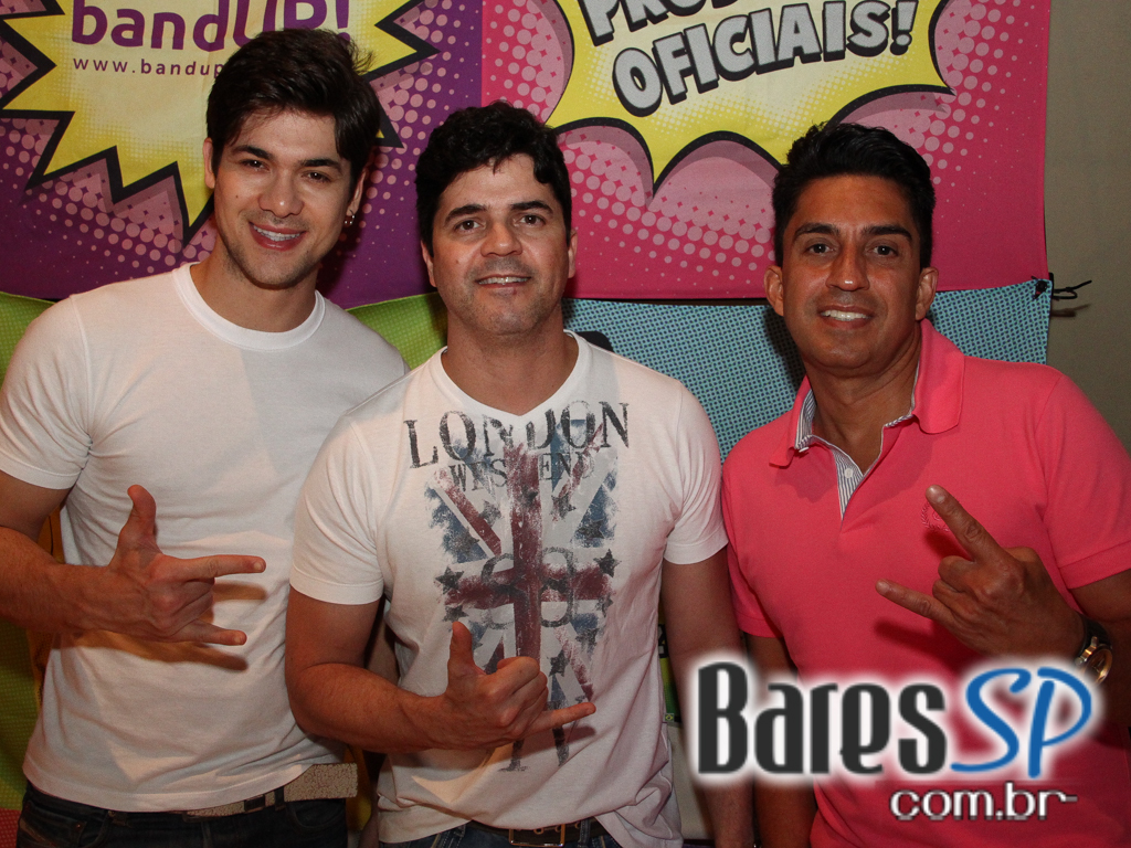 Tributo a Raul Seixas aconteceu no sábado no HSBC Brasil com participação do grupo Detonautas Tributo a Raul Seixas aconteceu no sábado no HSBC Brasil com participação do grupo Detonautas