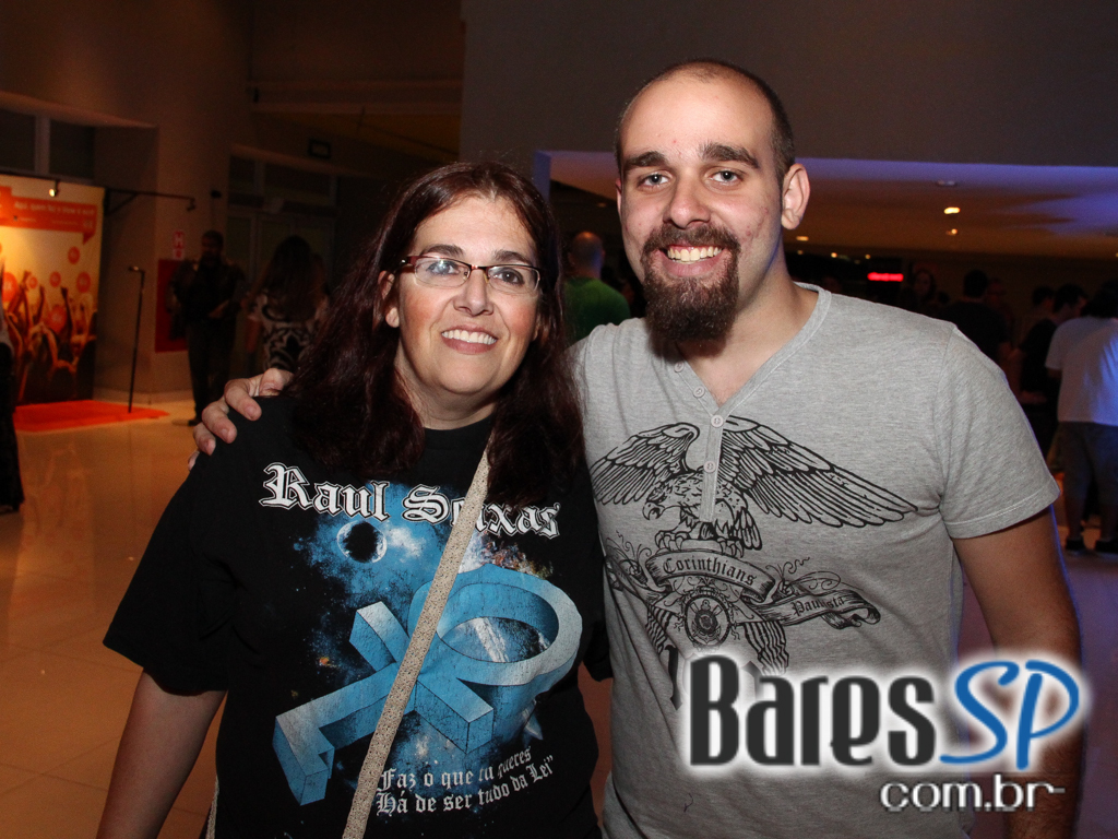 Tributo a Raul Seixas aconteceu no sábado no HSBC Brasil com participação do grupo Detonautas Tributo a Raul Seixas aconteceu no sábado no HSBC Brasil com participação do grupo Detonautas