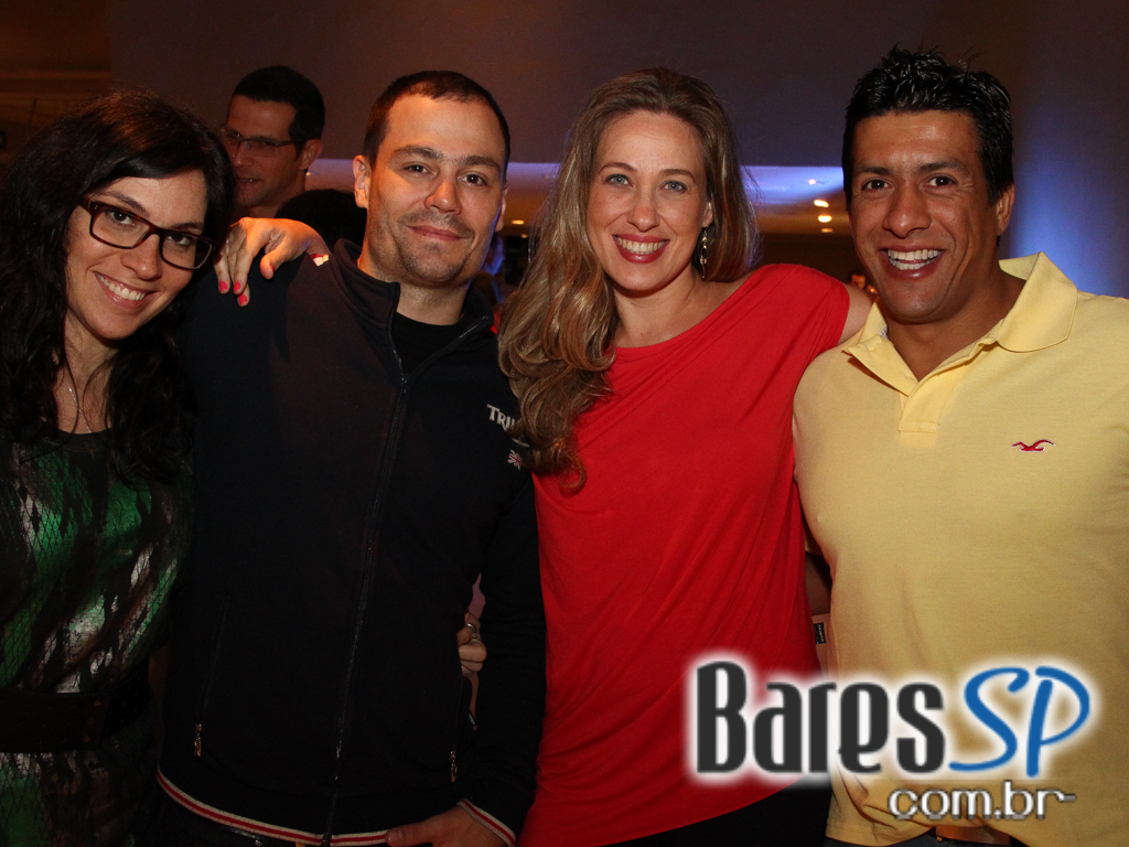 Tributo a Raul Seixas aconteceu no sábado no HSBC Brasil com participação do grupo Detonautas Tributo a Raul Seixas aconteceu no sábado no HSBC Brasil com participação do grupo Detonautas