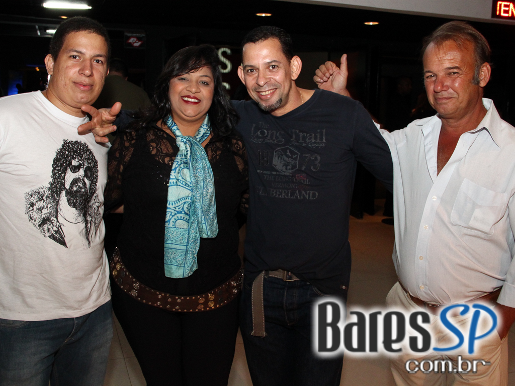 Tributo a Raul Seixas aconteceu no sábado no HSBC Brasil com participação do grupo Detonautas Tributo a Raul Seixas aconteceu no sábado no HSBC Brasil com participação do grupo Detonautas