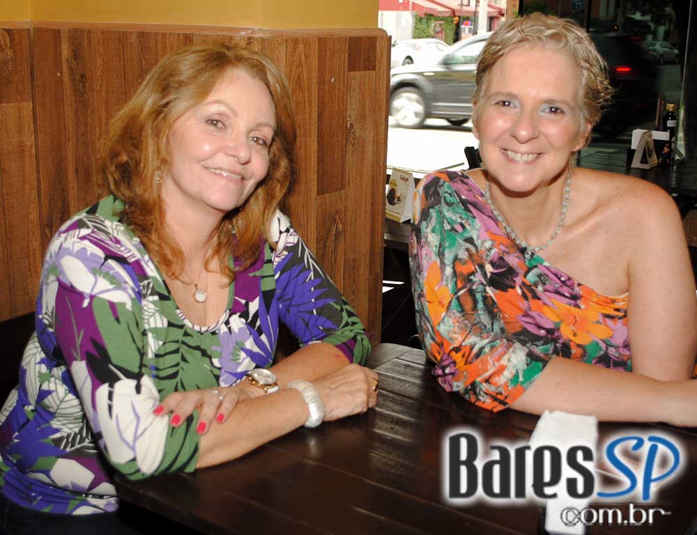 Samba da Madá e cantor Ângelo Ferratti comandaram o domingo do Boteco Madá Samba da Madá e cantor Ângelo Ferratti comandaram o domingo do Boteco Madá