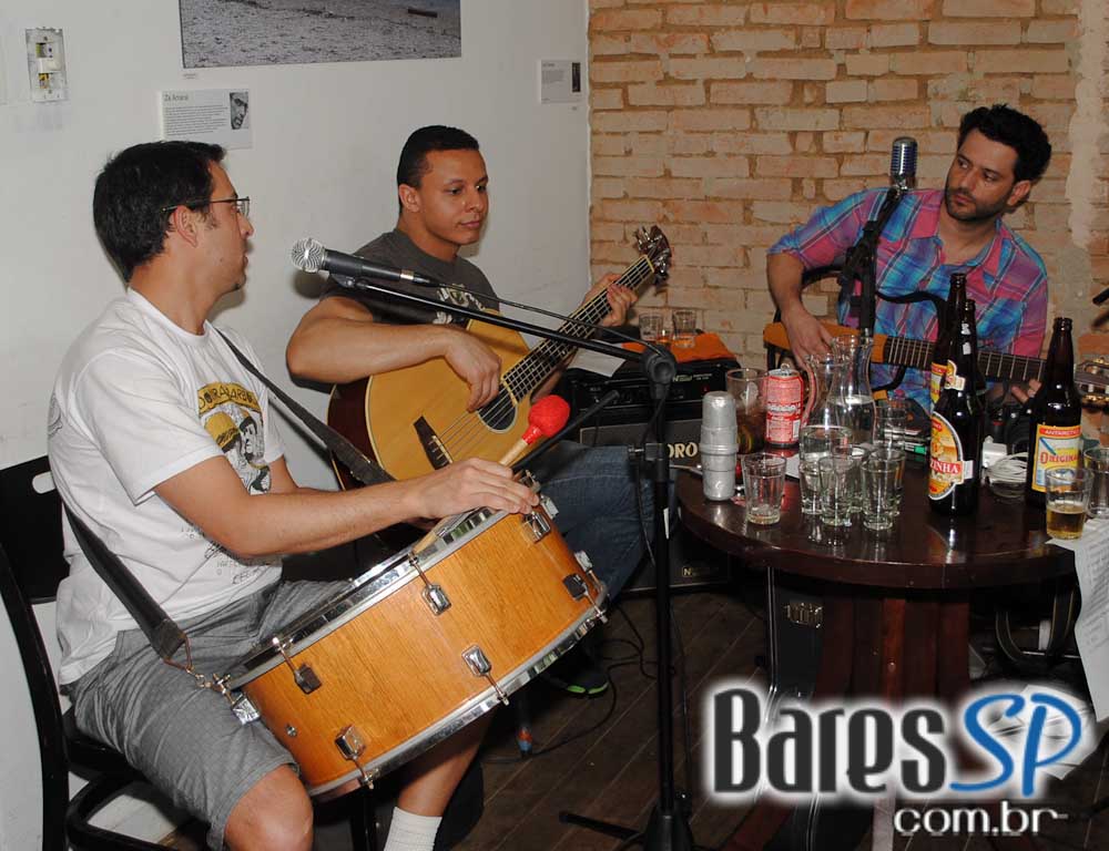 Umbabarauma Bar recebeu Turma do Funil com muita música agitou o domingo 