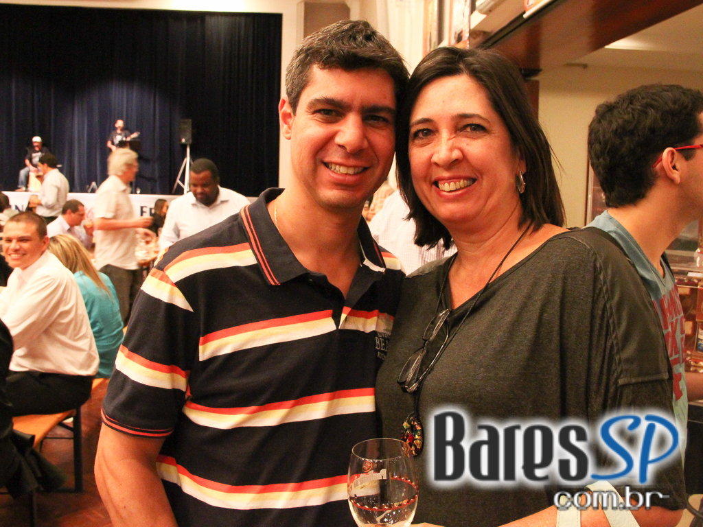 Bier & Wein importadora realizou feira de cervejas especiais no Club Transatlântico Bier & Wein importadora realizou feira de cervejas especiais no Club Transatlântico