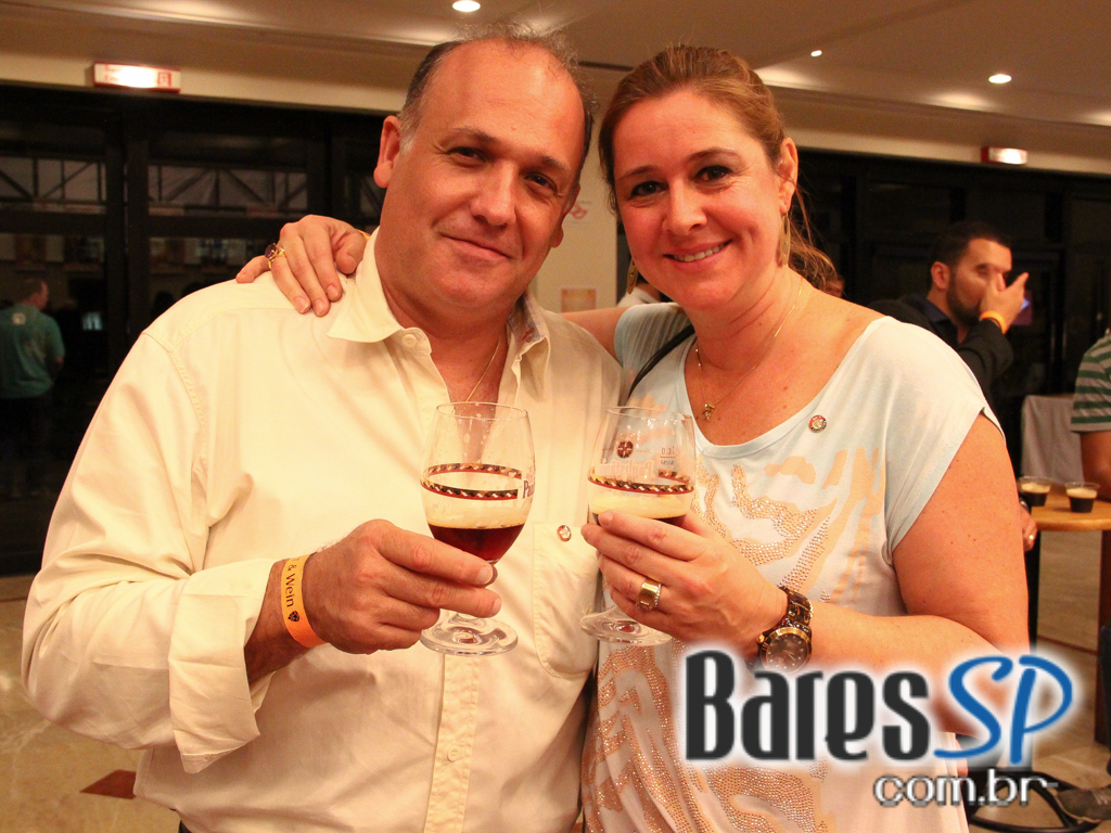 Bier & Wein importadora realizou feira de cervejas especiais no Club Transatlântico Bier & Wein importadora realizou feira de cervejas especiais no Club Transatlântico