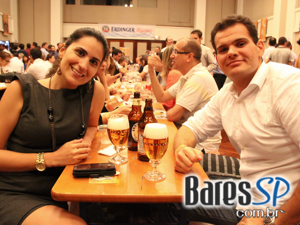 Bier & Wein importadora realizou feira de cervejas especiais no Club Transatlântico Bier & Wein importadora realizou feira de cervejas especiais no Club Transatlântico