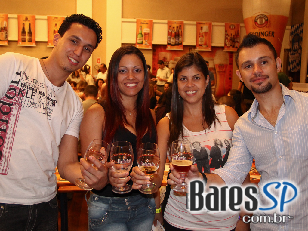 Bier & Wein importadora realizou feira de cervejas especiais no Club Transatlântico Bier & Wein importadora realizou feira de cervejas especiais no Club Transatlântico