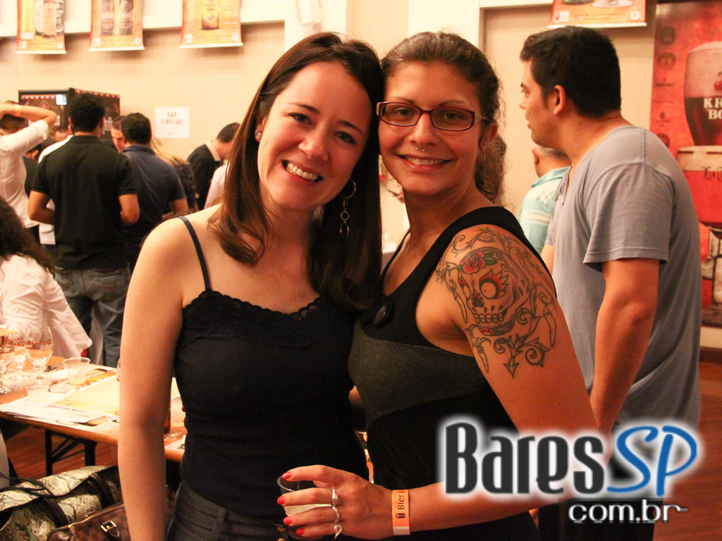 Bier & Wein importadora realizou feira de cervejas especiais no Club Transatlântico Bier & Wein importadora realizou feira de cervejas especiais no Club Transatlântico