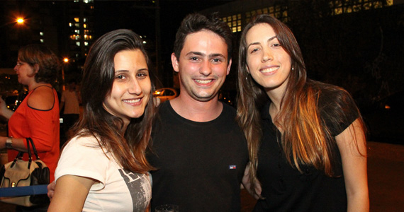 Veloso Bar ofereceu caipirinhas e petiscos variados na terça-feira