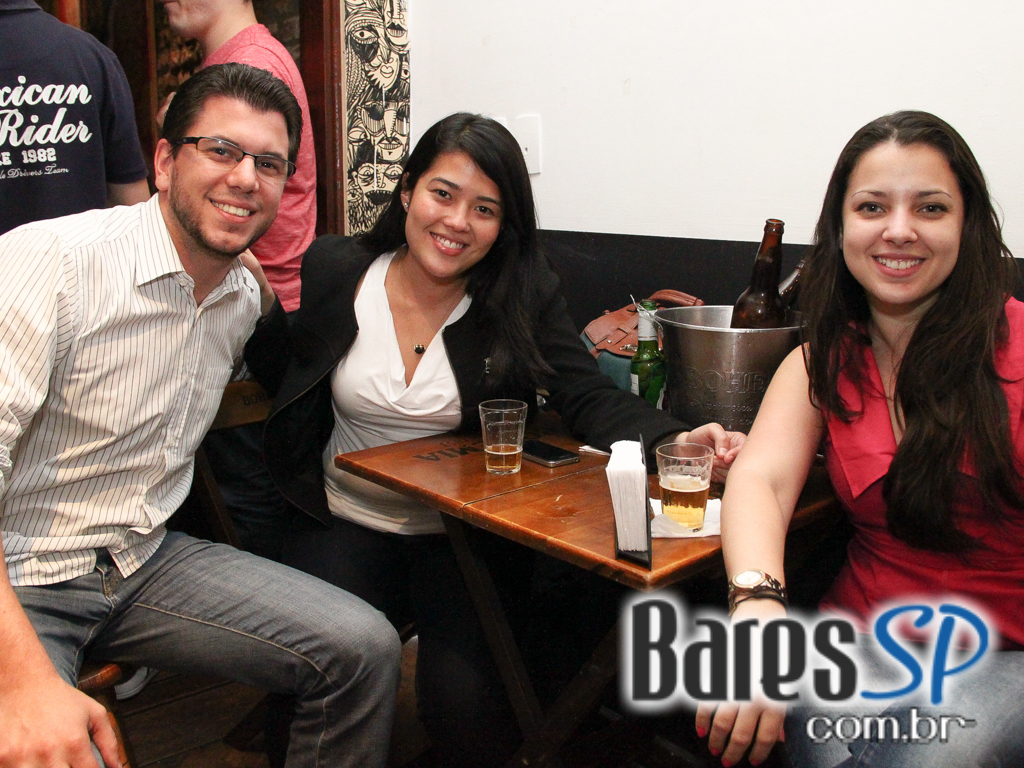 Kabul recebeu grupo Dialeto que animou a noite de quarta-feira Kabul recebeu grupo Dialeto que animou a noite de quarta-feira