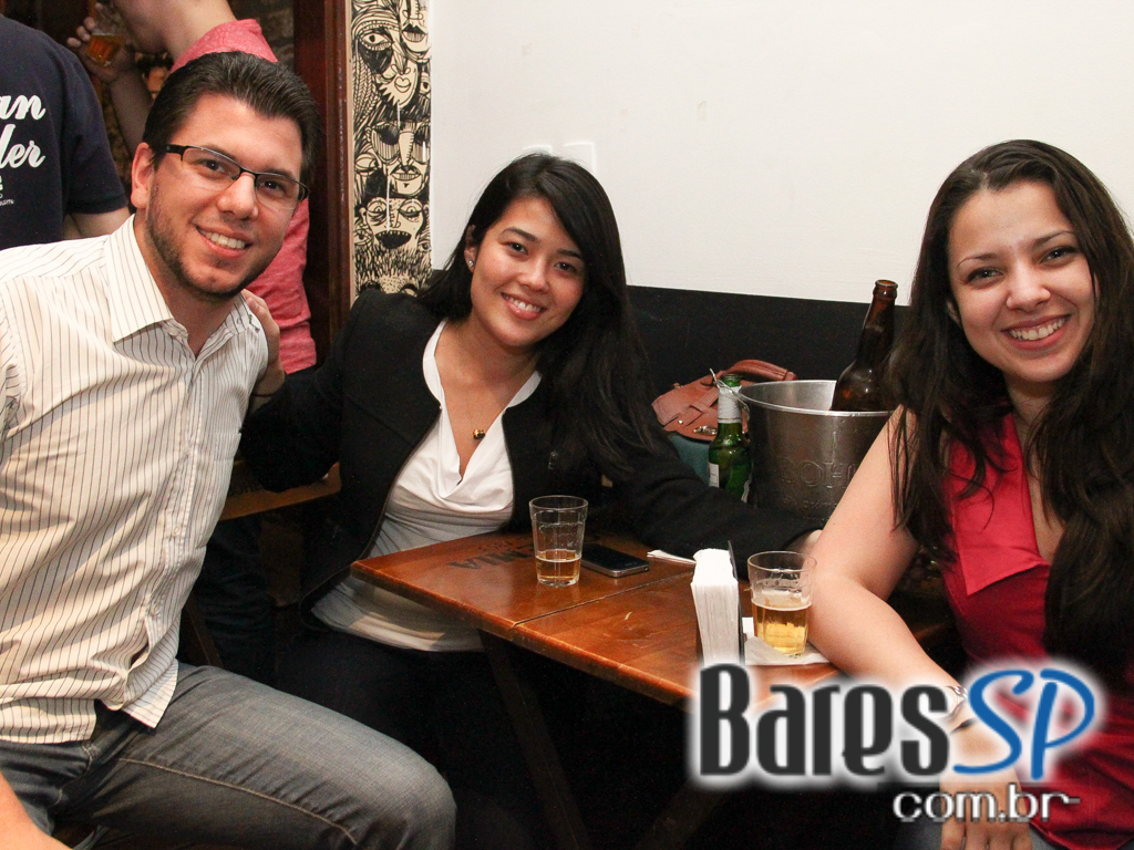 Kabul recebeu grupo Dialeto que animou a noite de quarta-feira Kabul recebeu grupo Dialeto que animou a noite de quarta-feira