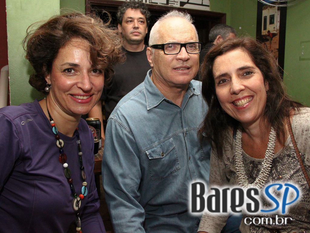 Kabul recebeu grupo Dialeto que animou a noite de quarta-feira Kabul recebeu grupo Dialeto que animou a noite de quarta-feira