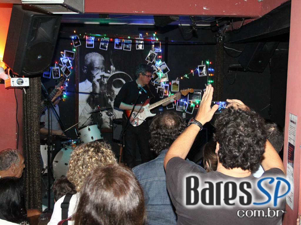 Kabul recebeu grupo Dialeto que animou a noite de quarta-feira Kabul recebeu grupo Dialeto que animou a noite de quarta-feira