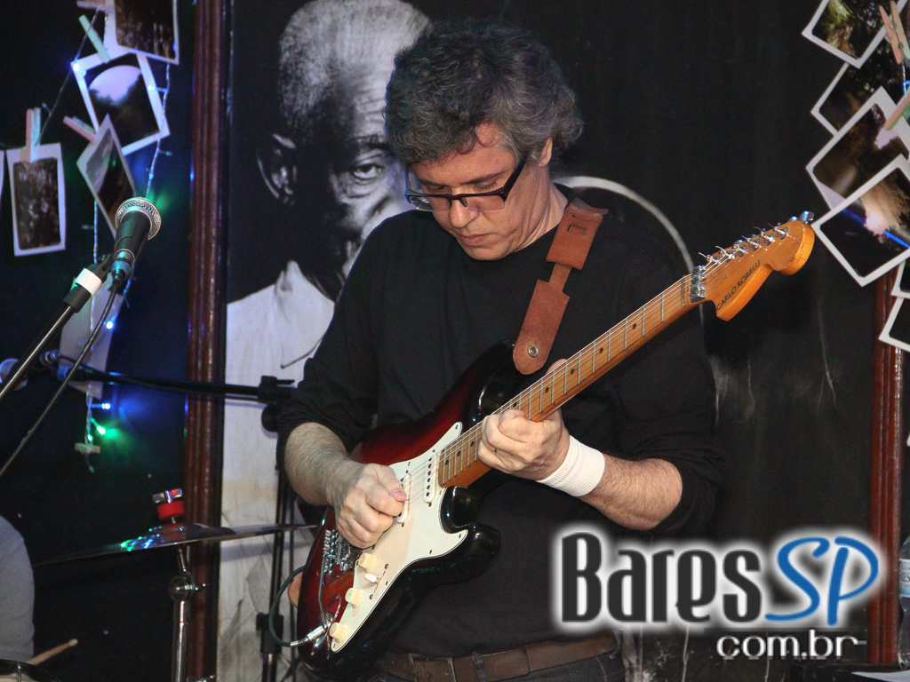 Kabul recebeu grupo Dialeto que animou a noite de quarta-feira Kabul recebeu grupo Dialeto que animou a noite de quarta-feira