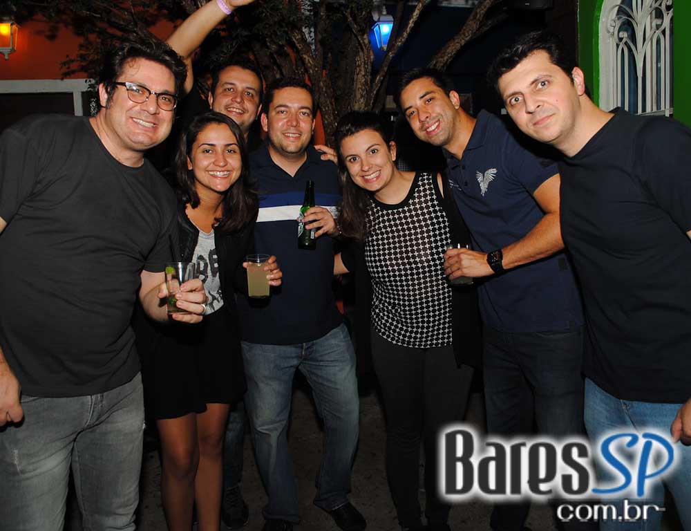 Vila Moema Bar & Restaurante recebeu DJ Nilson de Rossi que agitou a noite de sexta-feira Vila Moema Bar & Restaurante recebeu DJ Nilson de Rossi que agitou a noite de sexta-feira