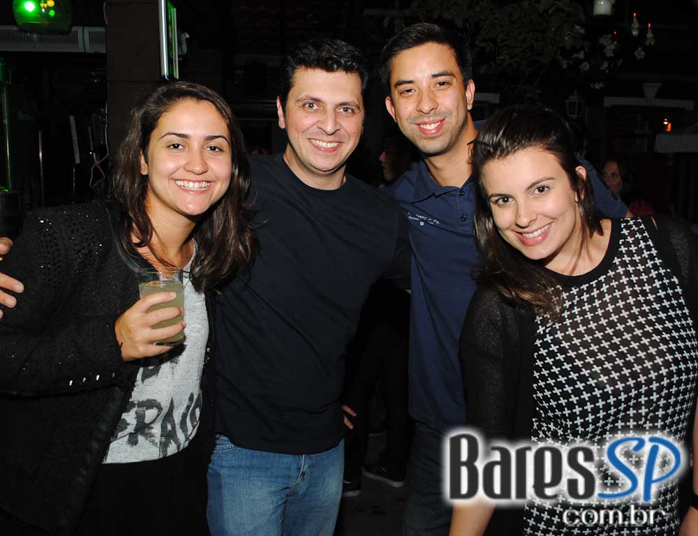 Vila Moema Bar & Restaurante recebeu DJ Nilson de Rossi que agitou a noite de sexta-feira Vila Moema Bar & Restaurante recebeu DJ Nilson de Rossi que agitou a noite de sexta-feira