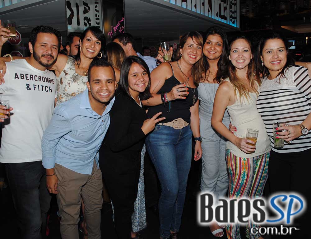 Rodrigo e Edu animaram a noite de quinta-feira do Public Bar e After Bar Rodrigo e Edu animaram a noite de quinta-feira do Public Bar e After Bar