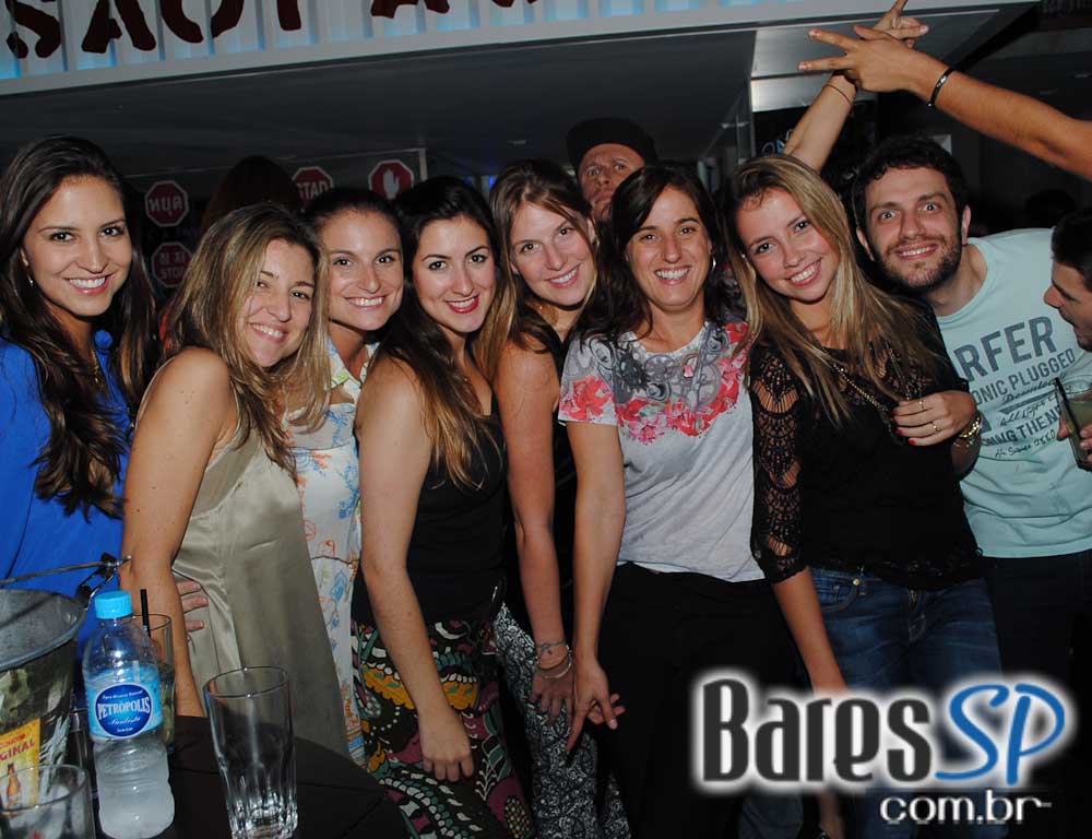 Rodrigo e Edu animaram a noite de quinta-feira do Public Bar e After Bar Rodrigo e Edu animaram a noite de quinta-feira do Public Bar e After Bar