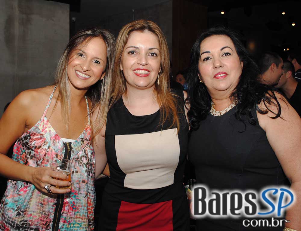 Rodrigo e Edu animaram a noite de quinta-feira do Public Bar e After Bar Rodrigo e Edu animaram a noite de quinta-feira do Public Bar e After Bar