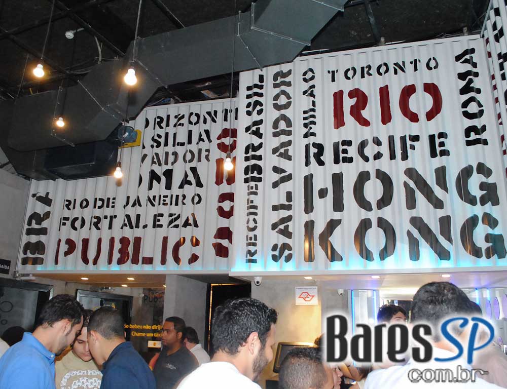 Rodrigo e Edu animaram a noite de quinta-feira do Public Bar e After Bar Rodrigo e Edu animaram a noite de quinta-feira do Public Bar e After Bar