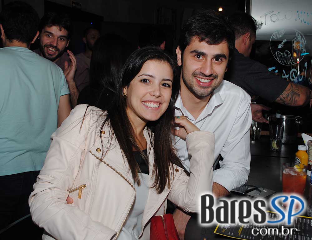 Rodrigo e Edu animaram a noite de quinta-feira do Public Bar e After Bar Rodrigo e Edu animaram a noite de quinta-feira do Public Bar e After Bar