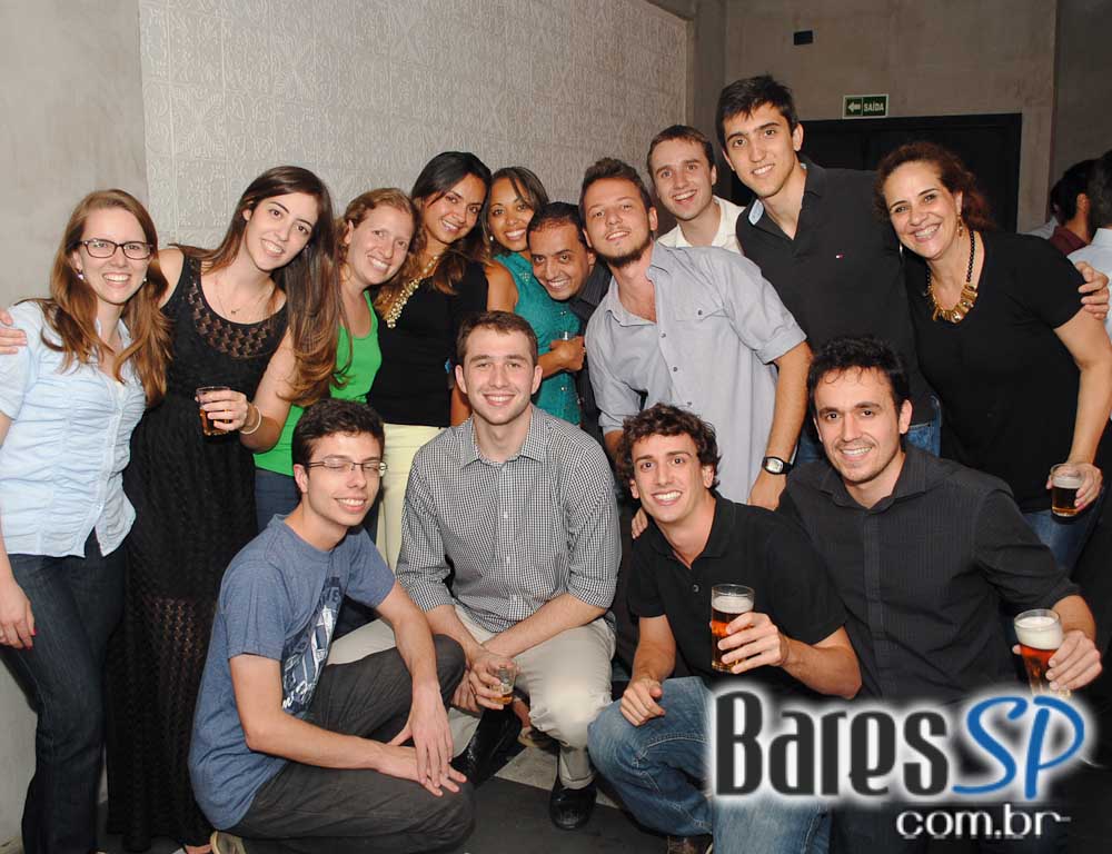 Rodrigo e Edu animaram a noite de quinta-feira do Public Bar e After Bar Rodrigo e Edu animaram a noite de quinta-feira do Public Bar e After Bar