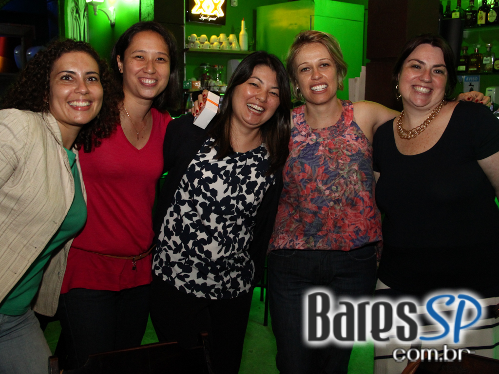 Vila Moema apresentou ambiente descontraído com DJs residentes Vila Moema apresentou ambiente descontraído com DJs residentes