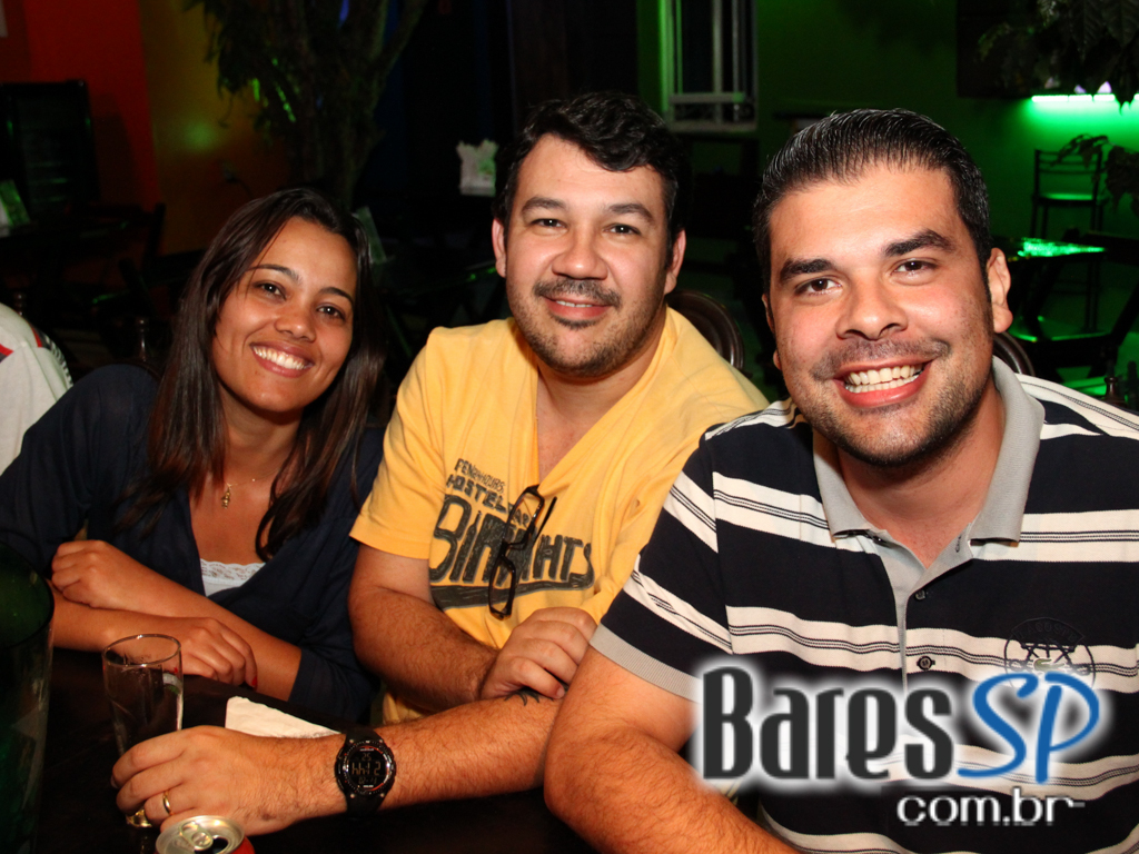 Vila Moema apresentou ambiente descontraído com DJs residentes Vila Moema apresentou ambiente descontraído com DJs residentes