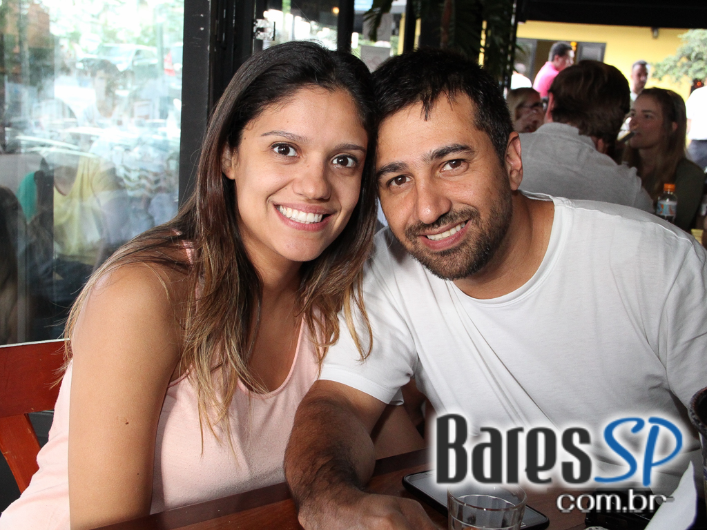 Ambiente descontraído no Bar Seu Domingos na Vila Madalena Ambiente descontraído no Bar Seu Domingos na Vila Madalena