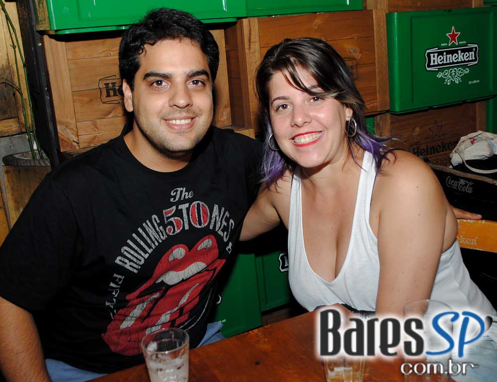 Armazém Piola ofereceu no domingo cardápio variado de petiscos e bebidas Armazém Piola ofereceu no domingo cardápio variado de petiscos e bebidas