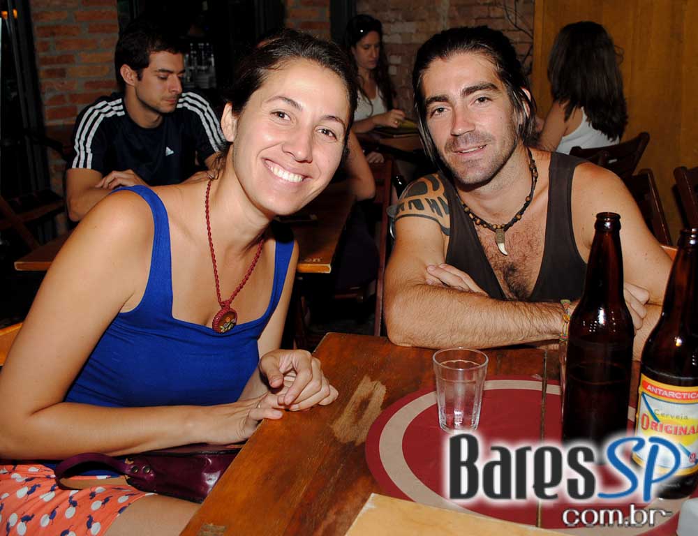 Armazém Piola ofereceu no domingo cardápio variado de petiscos e bebidas Armazém Piola ofereceu no domingo cardápio variado de petiscos e bebidas