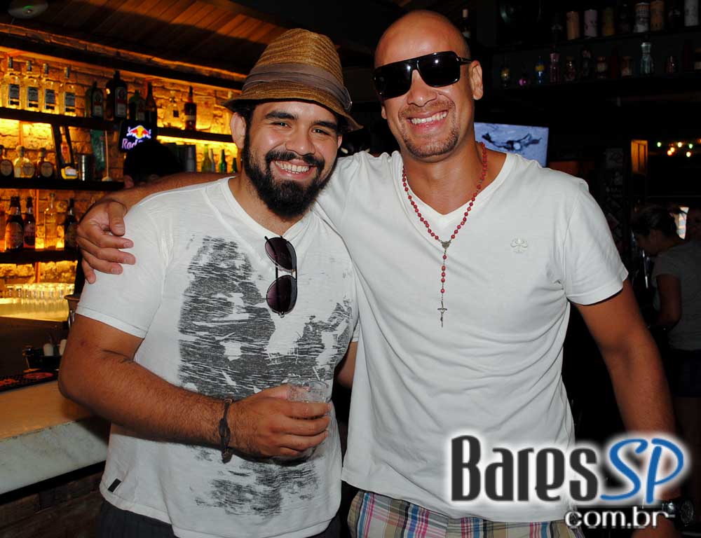 Armazém Piola ofereceu no domingo cardápio variado de petiscos e bebidas Armazém Piola ofereceu no domingo cardápio variado de petiscos e bebidas