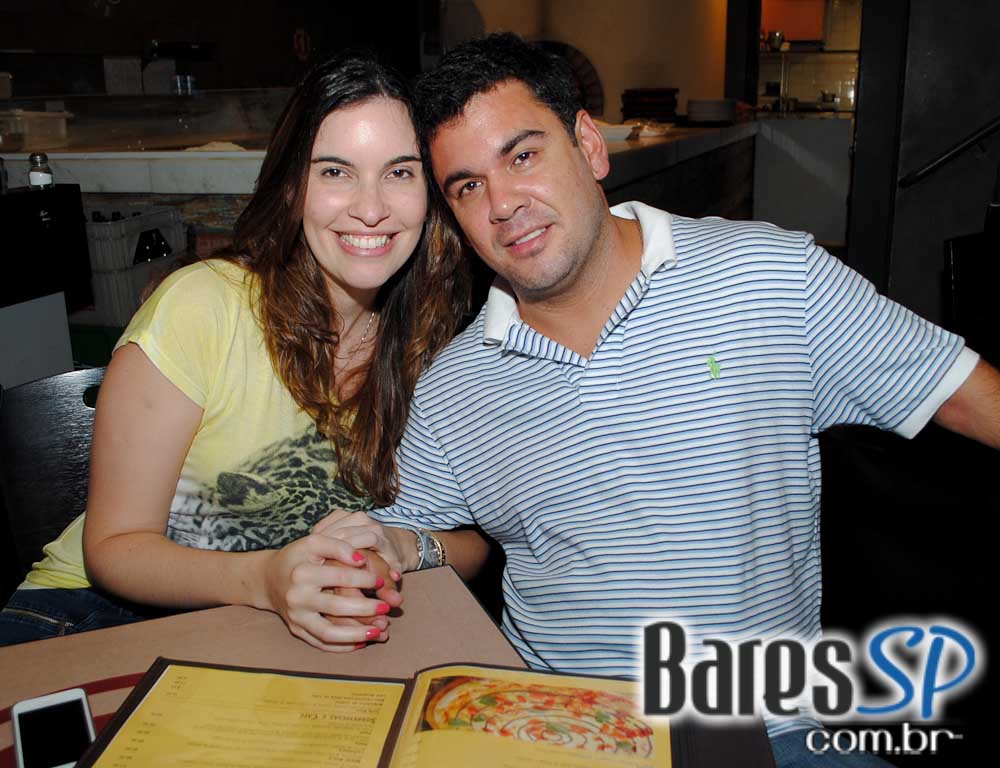 Armazém Piola ofereceu no domingo cardápio variado de petiscos e bebidas Armazém Piola ofereceu no domingo cardápio variado de petiscos e bebidas