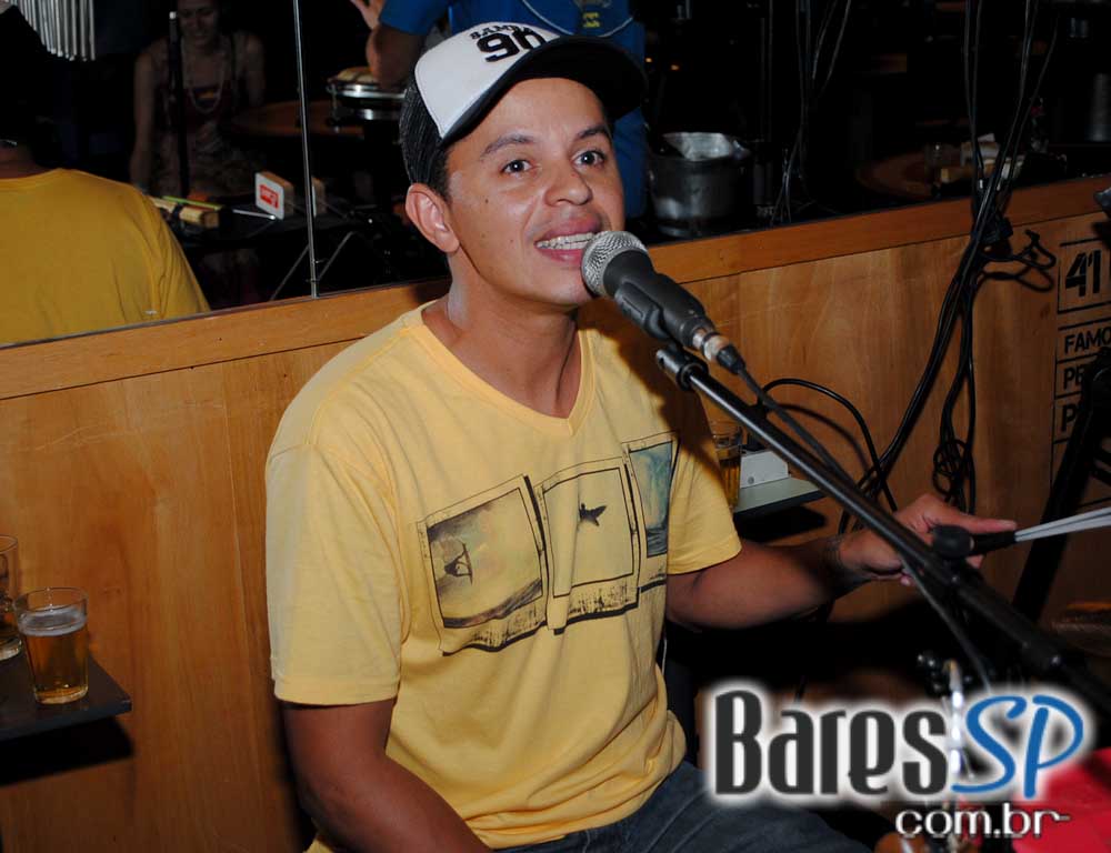 Armazém Piola ofereceu no domingo cardápio variado de petiscos e bebidas Armazém Piola ofereceu no domingo cardápio variado de petiscos e bebidas