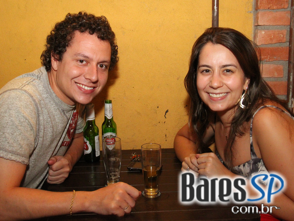 Música ao vivo e cardápio variado no sábado do Boteco Madá Música ao vivo e cardápio variado no sábado do Boteco Madá