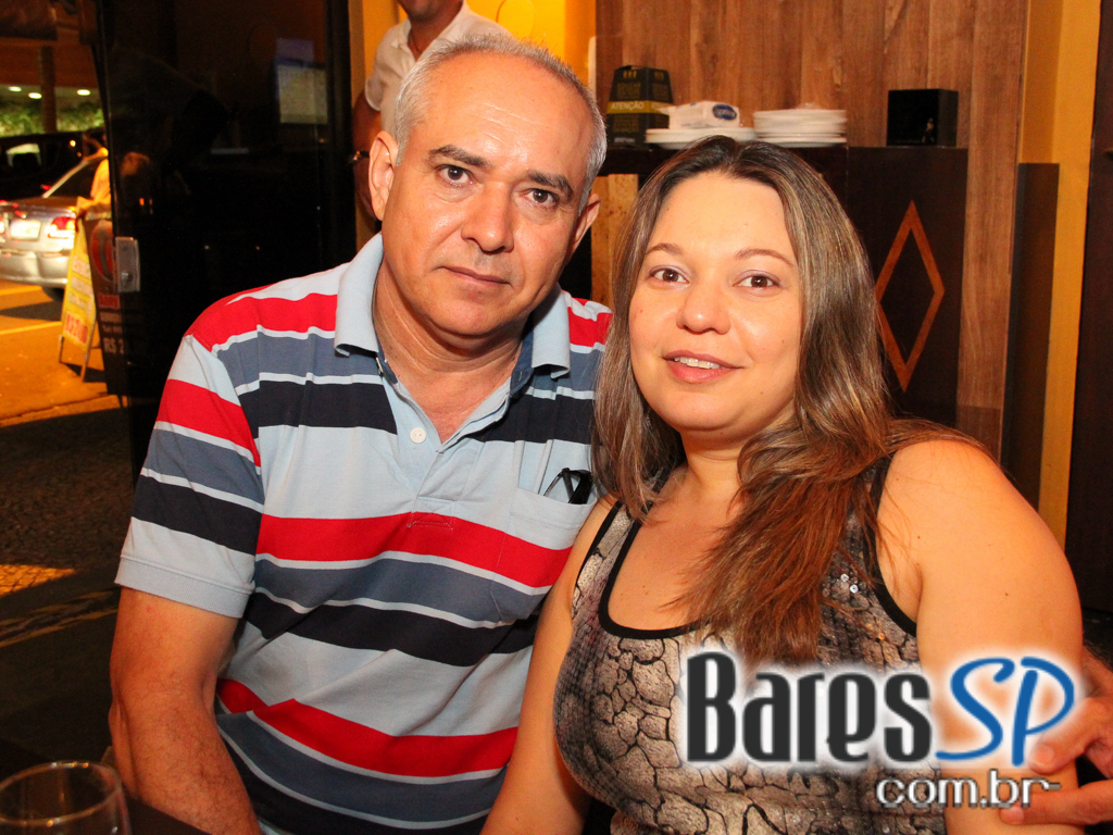 Música ao vivo e cardápio variado no sábado do Boteco Madá Música ao vivo e cardápio variado no sábado do Boteco Madá