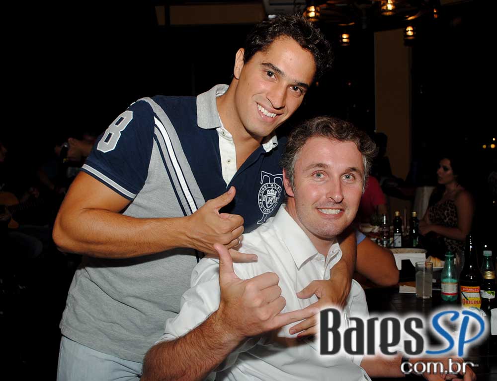 Boteco Madá ofereceu música ao vivo com atração especial na sexta Boteco Madá ofereceu música ao vivo com atração especial na sexta