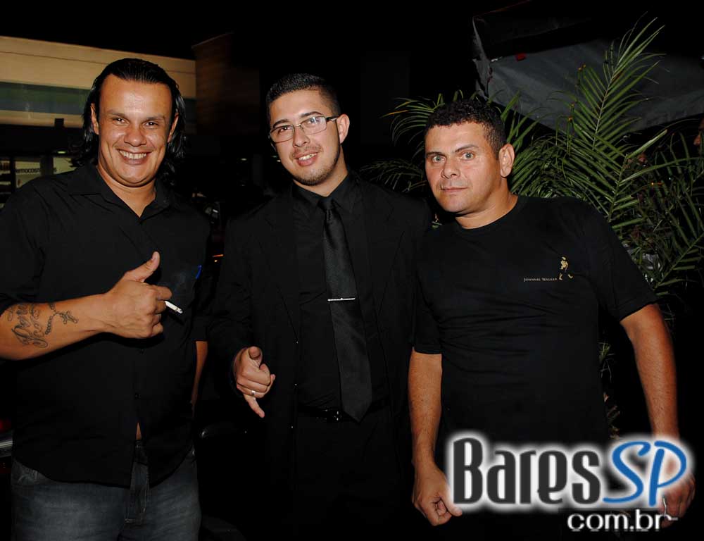 Boteco Madá ofereceu música ao vivo com atração especial na sexta Boteco Madá ofereceu música ao vivo com atração especial na sexta