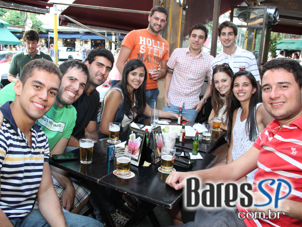 Boteco São Bento ofereceu chopp gelado no domingo, na Vila Madalena Boteco São Bento ofereceu chopp gelado no domingo, na Vila Madalena