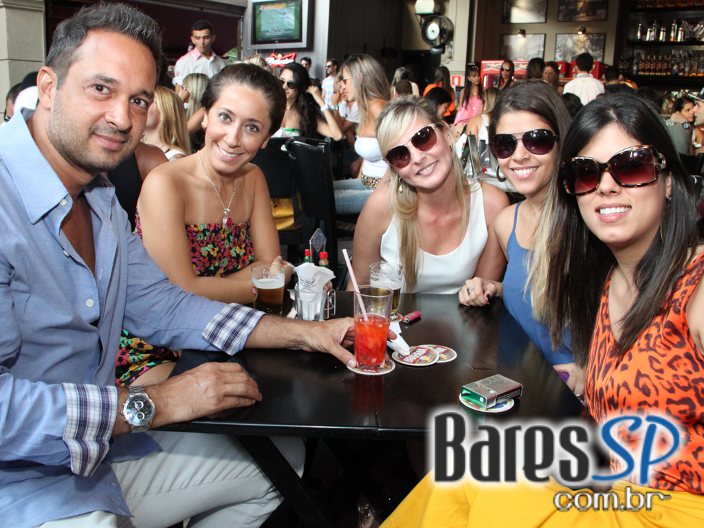 Boteco São Bento ofereceu chopp gelado no domingo, na Vila Madalena Boteco São Bento ofereceu chopp gelado no domingo, na Vila Madalena